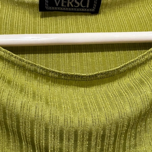 Top size Medium - Picture 2 of 4